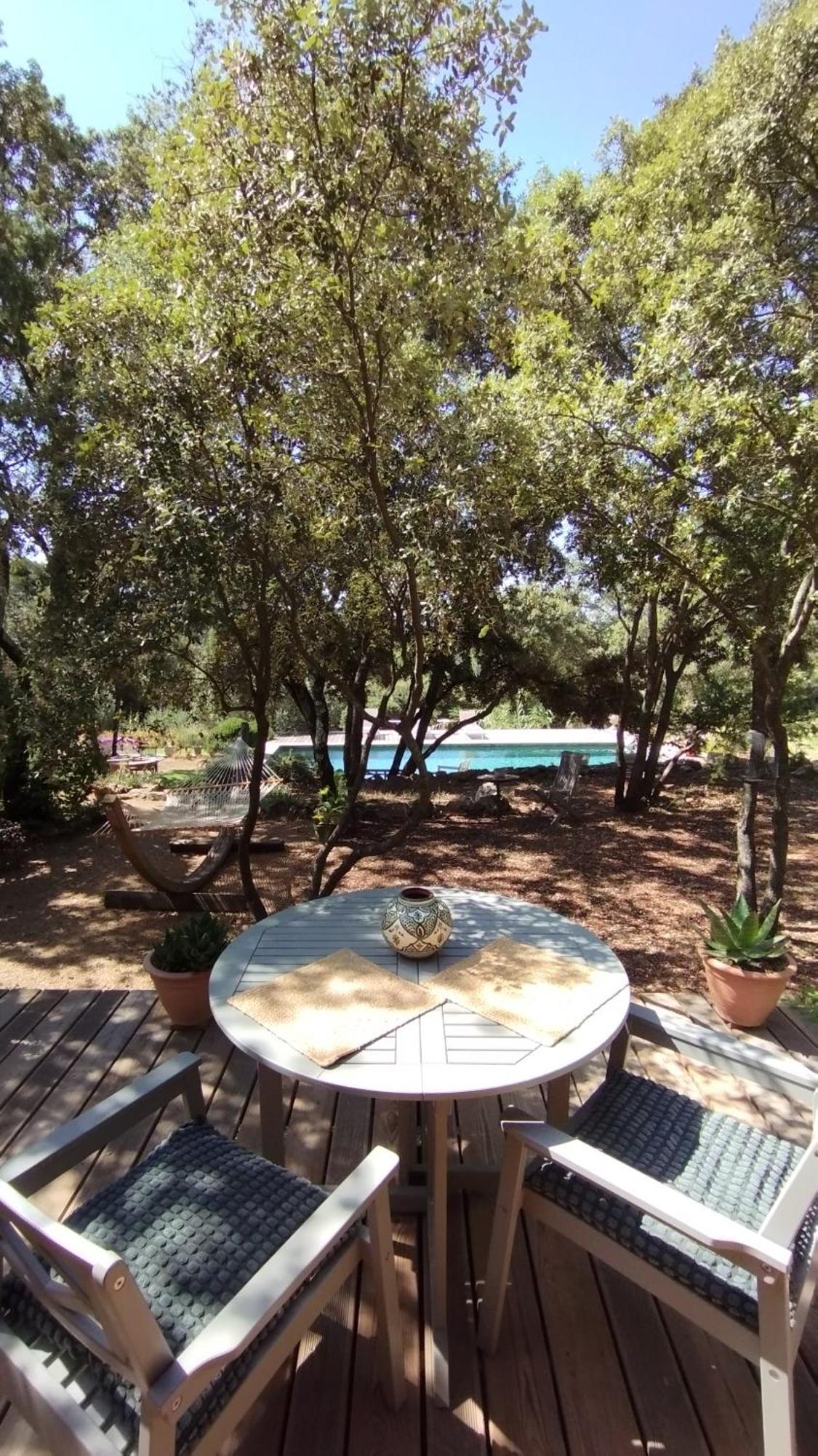 Bed and Breakfast La Bergerie Des Colles Entrecasteaux Экстерьер фото