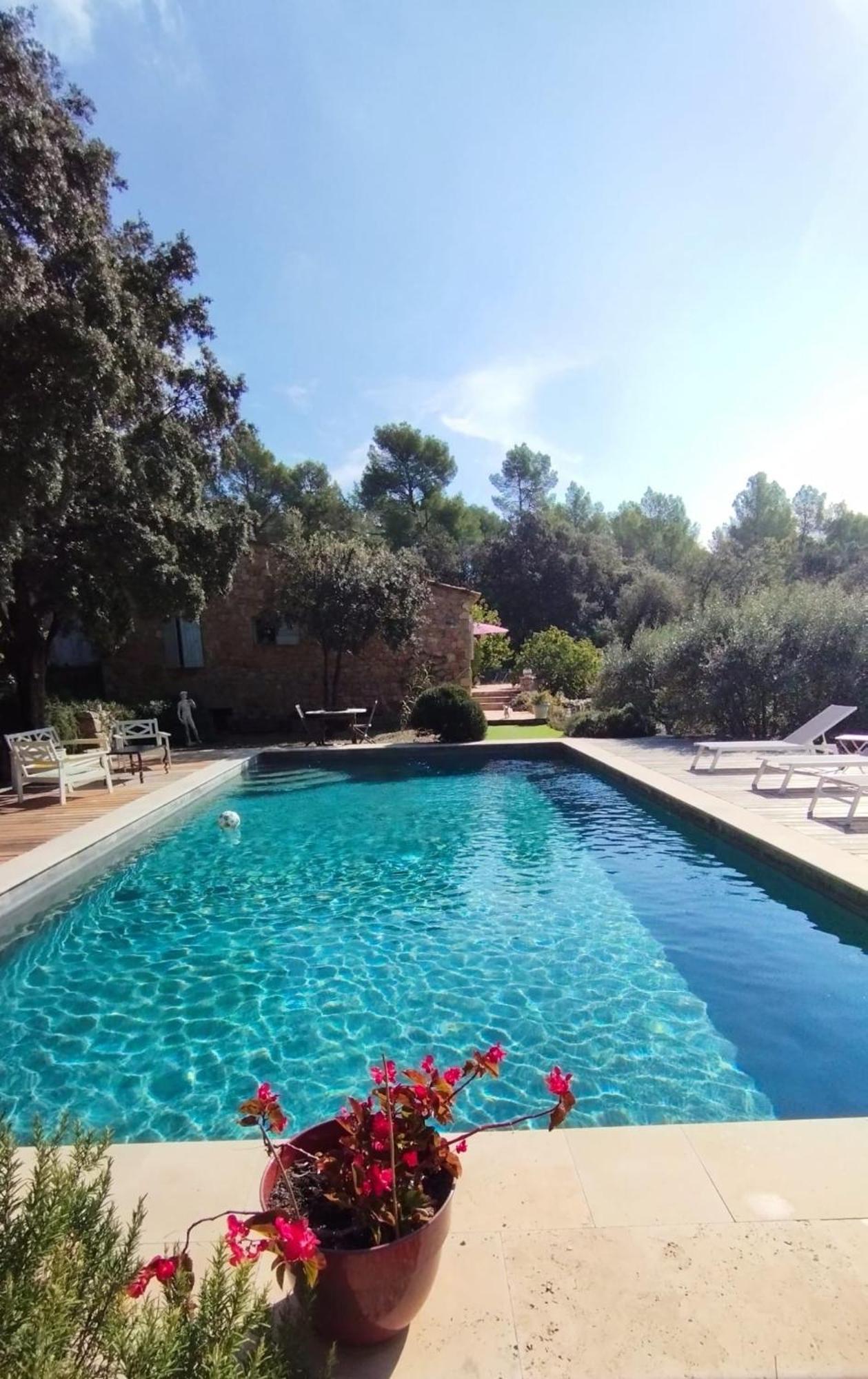 Bed and Breakfast La Bergerie Des Colles Entrecasteaux Экстерьер фото